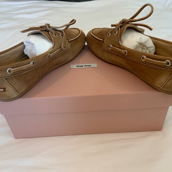 Miu Miu faded unlined suede loafers - Picture 4 of 9